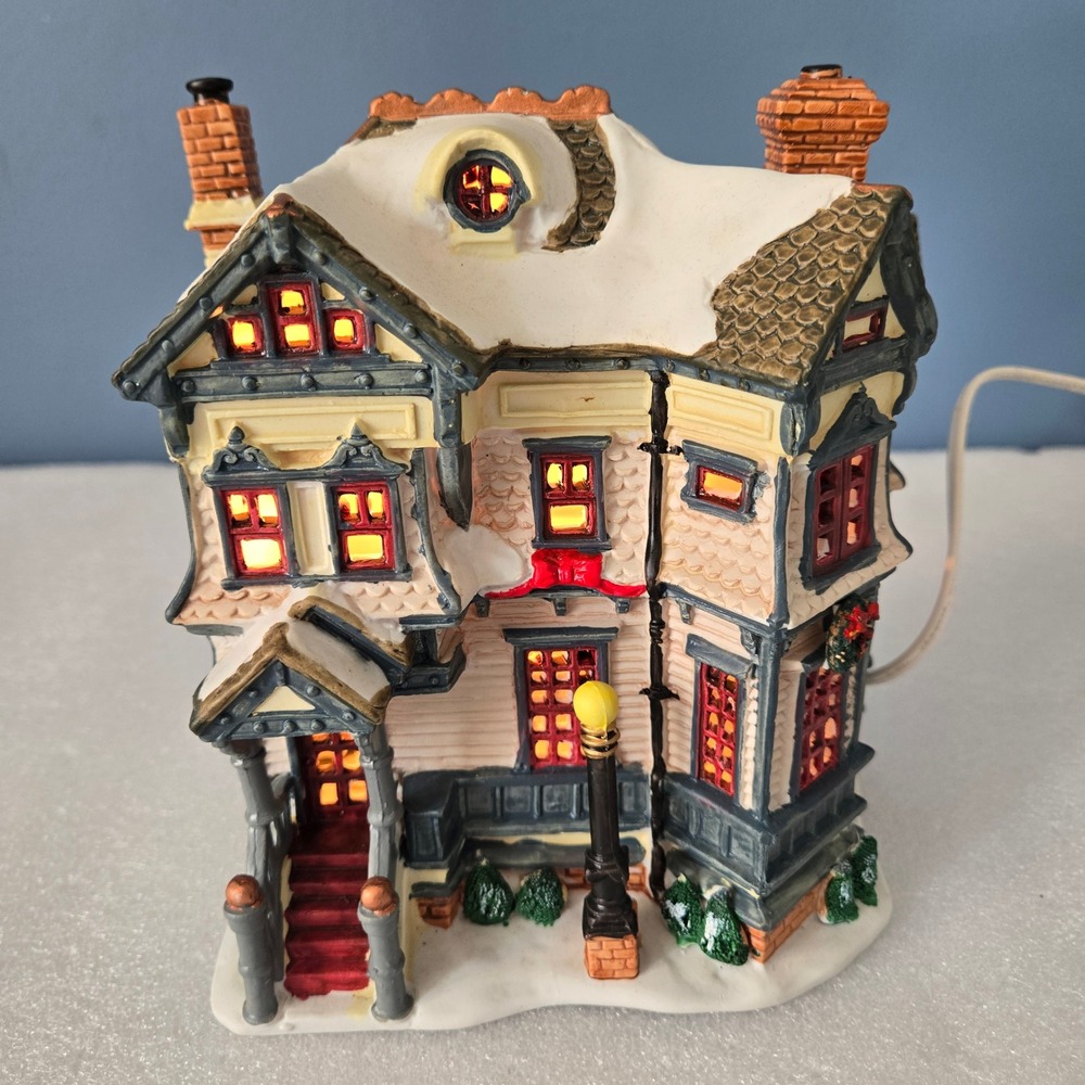 Lemax 2002 Caddington Village Lighted Victorian House Porcelain Christmas Decor